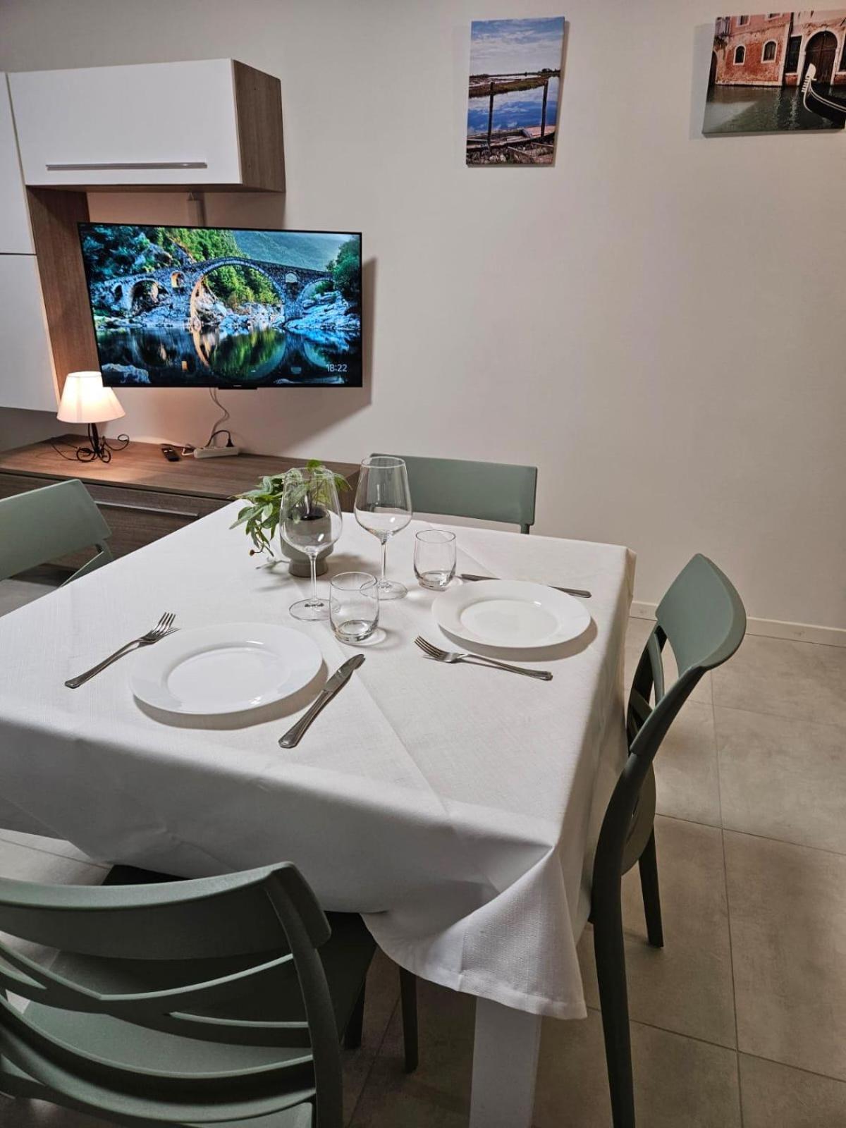 App4Rent - Villa Cristina 5 - Rinnovato リド・ディ・イエゾロ エクステリア 写真