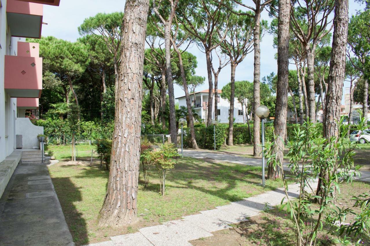 App4Rent - Villa Cristina 5 - Rinnovato リド・ディ・イエゾロ エクステリア 写真